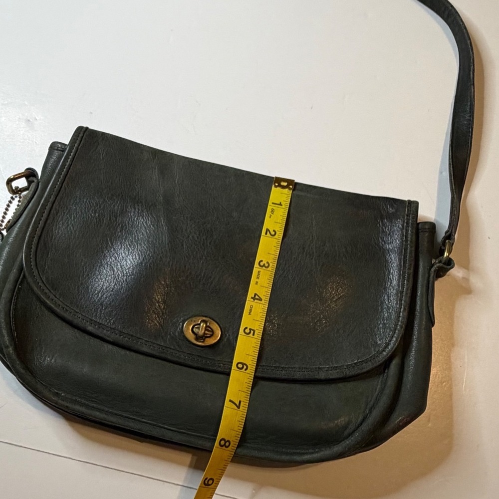 Vintage Coach City Bag 9790 Forest Green Leather Crossbody Turnlock AS IS - Picture 10 of 12